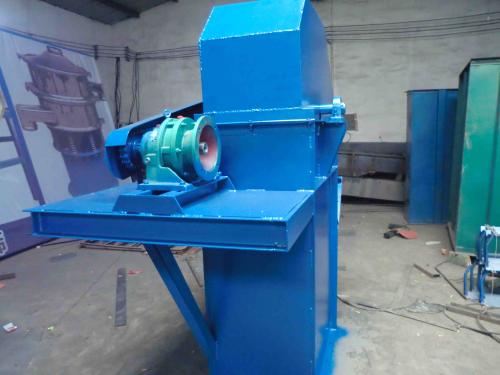 斗式提升機(jī)特點(diǎn)及怎樣選擇電機(jī)功率 斗式提升機(jī)特點(diǎn)及怎樣選擇電機(jī)功率