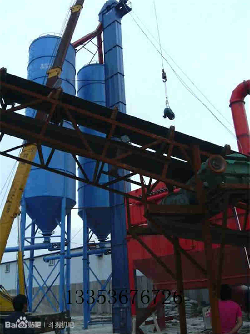 斗式提升機(jī)和皮帶輸送機(jī)這兩種輸送設(shè)備的主要區(qū)別在哪？