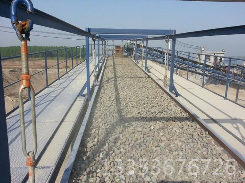 粉墻沙平面往復(fù)篩1 粉墻沙平面往復(fù)篩1