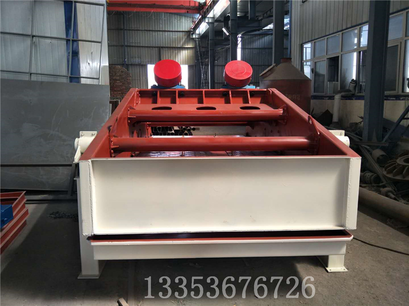 砂石料廠水洗砂直線脫水篩在使用時(shí)我們要注意哪些？