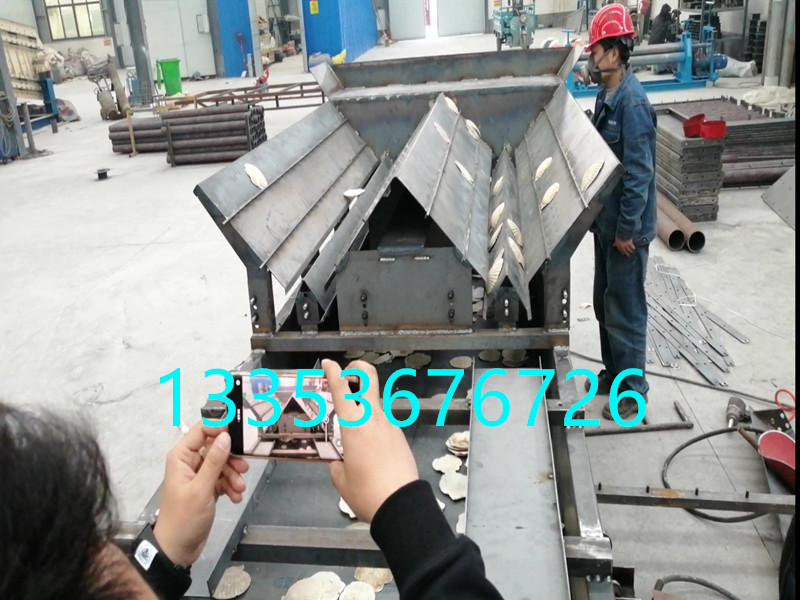 扇貝排序振動篩可實現(xiàn)多重情況分級排序！